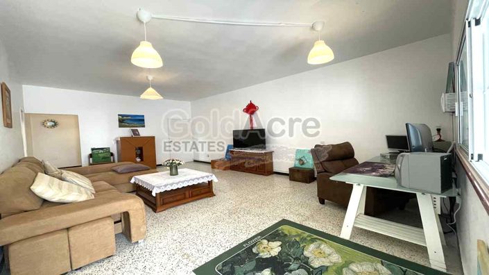 Image No.17-2 Bed Villa for sale