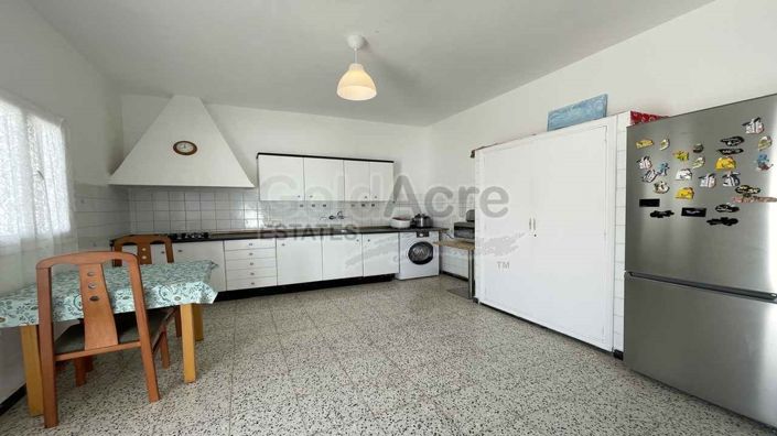 Image No.8-2 Bed Villa for sale