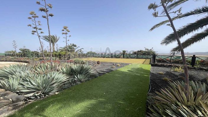 Image No.15-4 Bed Villa for sale