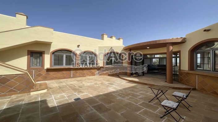 Image No.3-4 Bed Villa for sale