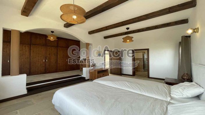 Image No.43-4 Bed Villa for sale