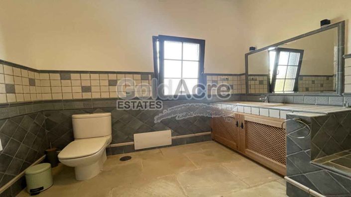 Image No.48-4 Bed Villa for sale