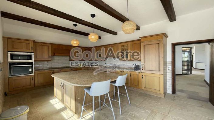 Image No.6-4 Bed Villa for sale