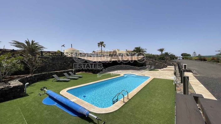 Image No.56-4 Bed Villa for sale