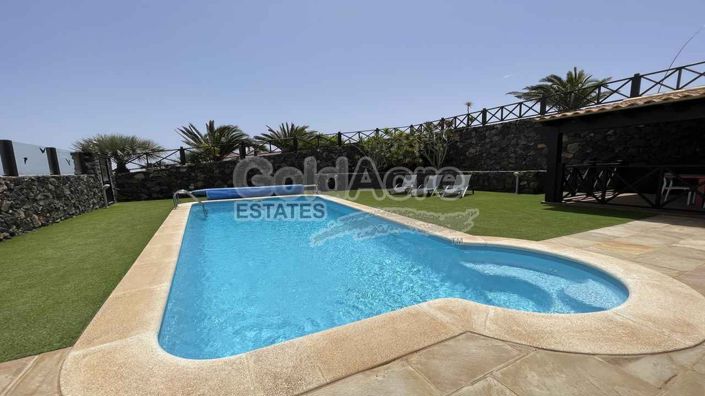 Image No.58-4 Bed Villa for sale