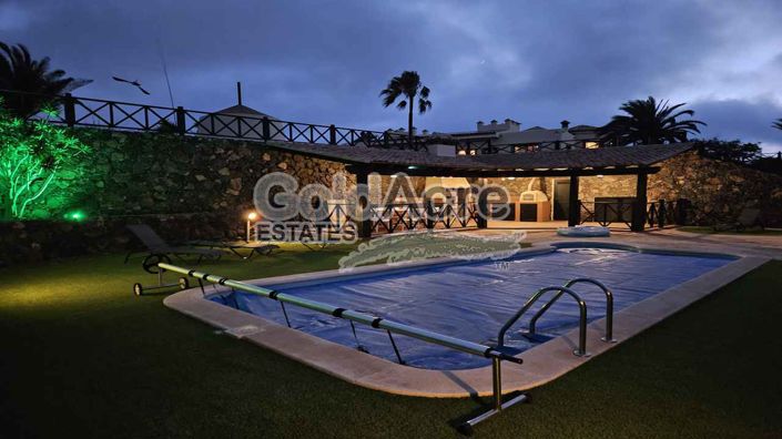 Image No.66-4 Bed Villa for sale