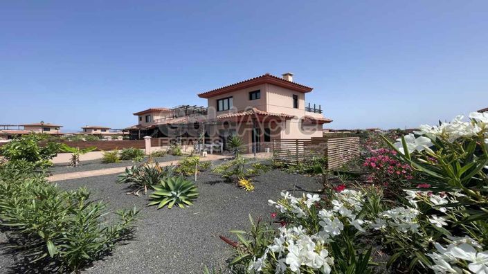 Image No.10-2 Bed Villa for sale