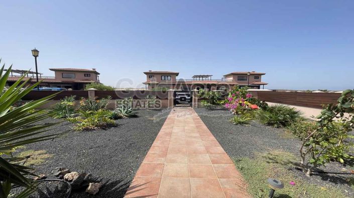 Image No.14-2 Bed Villa for sale