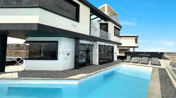 Image No.4-4 Bed Villa for sale