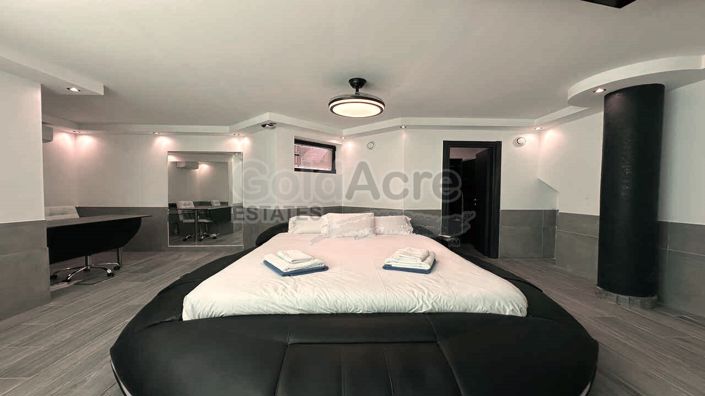 Image No.34-4 Bed Villa for sale