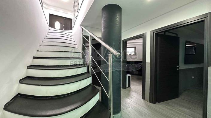 Image No.39-4 Bed Property for sale