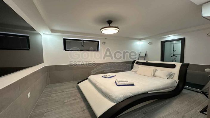 Image No.40-4 Bed Property for sale