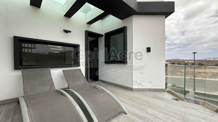 Image No.62-4 Bed Property for sale