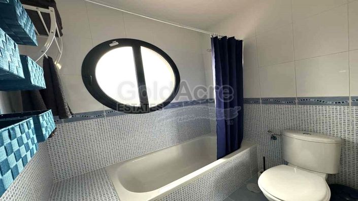 Image No.40-3 Bed Villa for sale