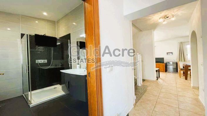 Image No.17-3 Bed Villa for sale