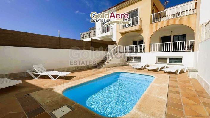 Image No.3-3 Bed Villa for sale