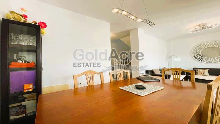 Image No.24-3 Bed Property for sale