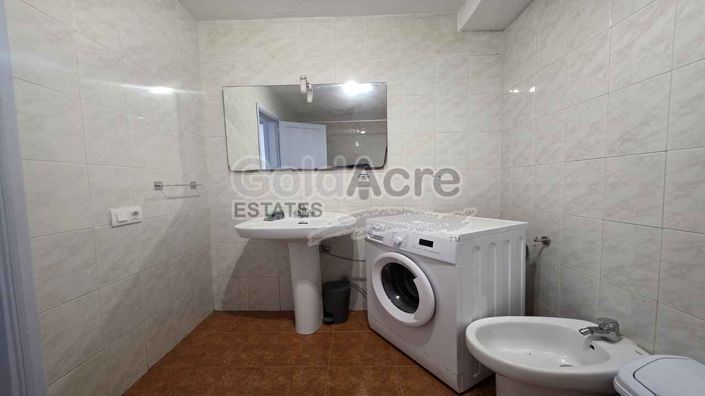 Image No.25-2 Bed Apartment for sale