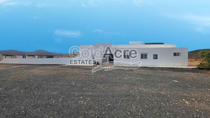 Image No.4-2 Bed Villa for sale