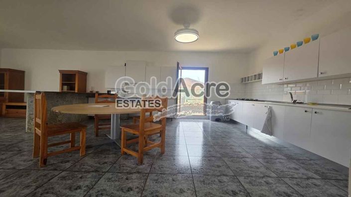 Image No.6-2 Bed Villa for sale