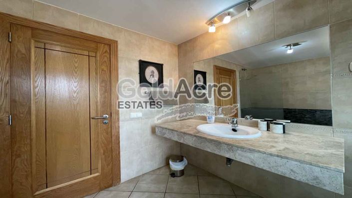 Image No.55-4 Bed Villa for sale