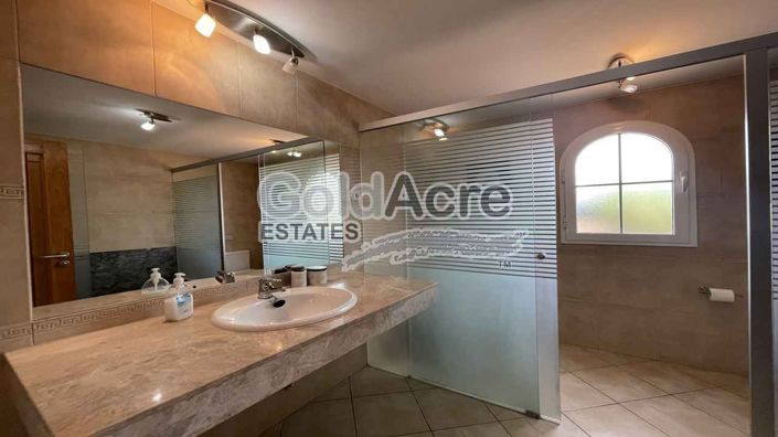 Image No.56-3 Bed Villa for sale