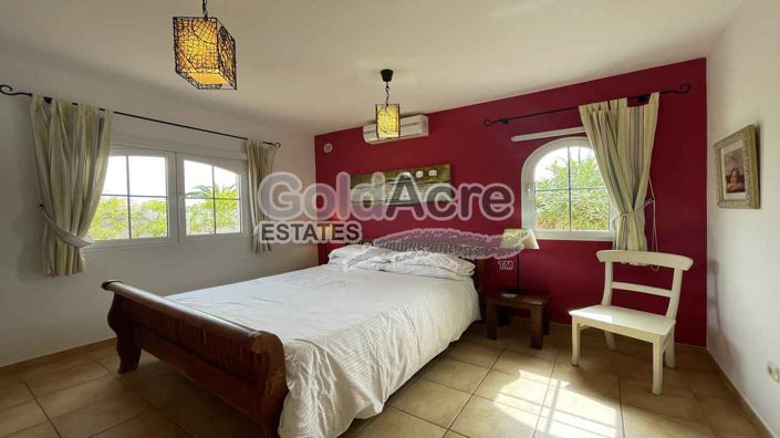 Image No.58-3 Bed Villa for sale