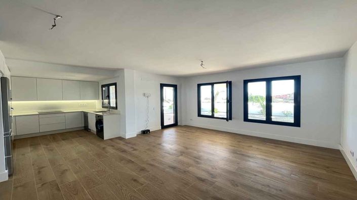 Image No.28-2 Bed Apartment for sale