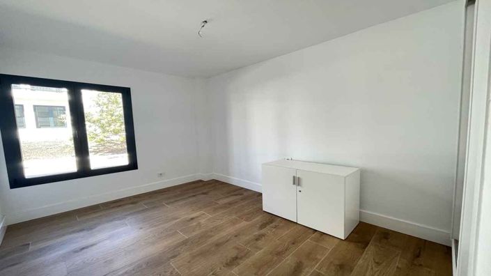 Image No.30-2 Bed Apartment for sale