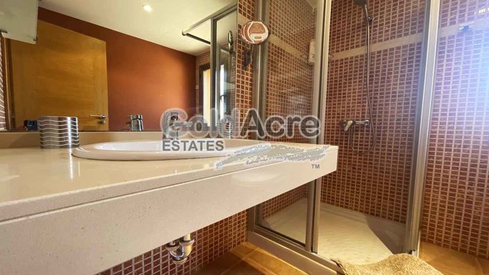 Image No.41-3 Bed Villa for sale