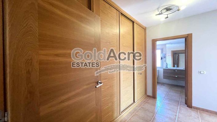 Image No.48-3 Bed Villa for sale