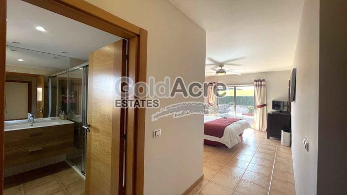 Image No.51-3 Bed Villa for sale