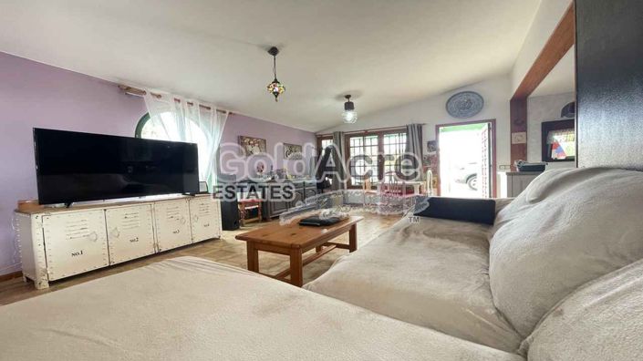 Image No.17-2 Bed Villa for sale