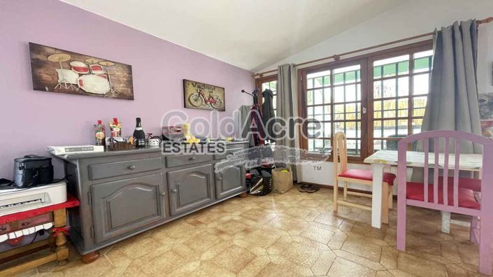 Image No.19-2 Bed Villa for sale