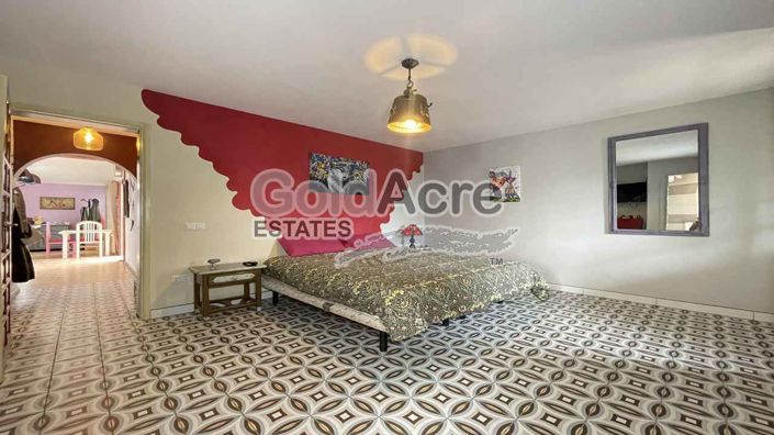 Image No.35-2 Bed Villa for sale