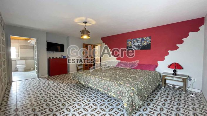 Image No.36-2 Bed Villa for sale