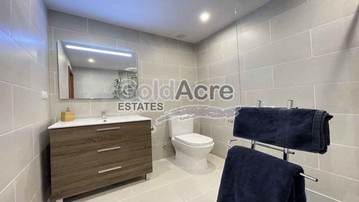 Image No.58-3 Bed Villa for sale