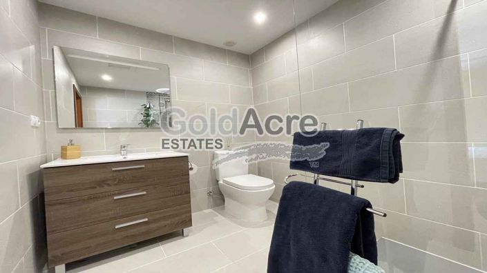 Image No.8-3 Bed Villa for sale