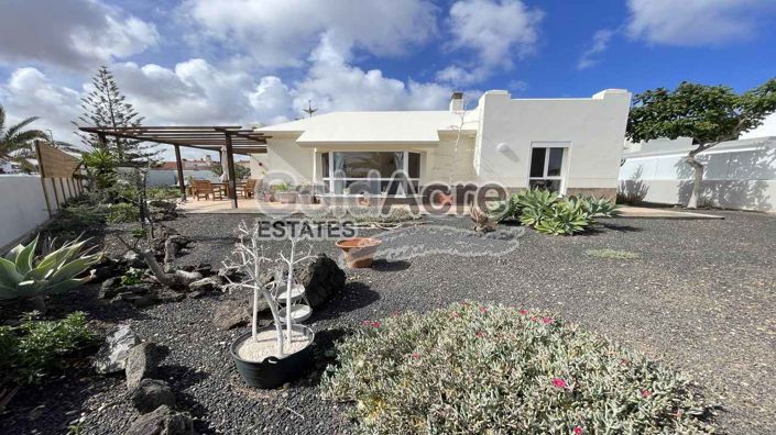 Image No.12-3 Bed Villa for sale