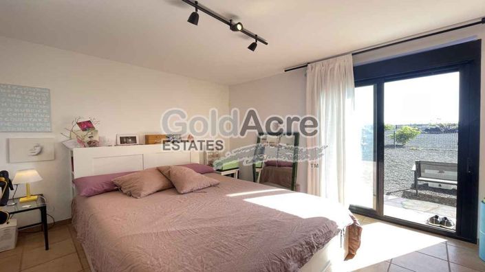 Image No.25-1 Bed Villa for sale