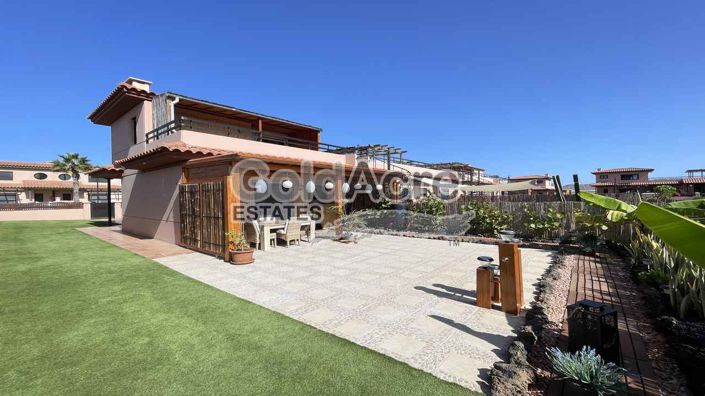 Image No.21-2 Bed Townhouse for sale