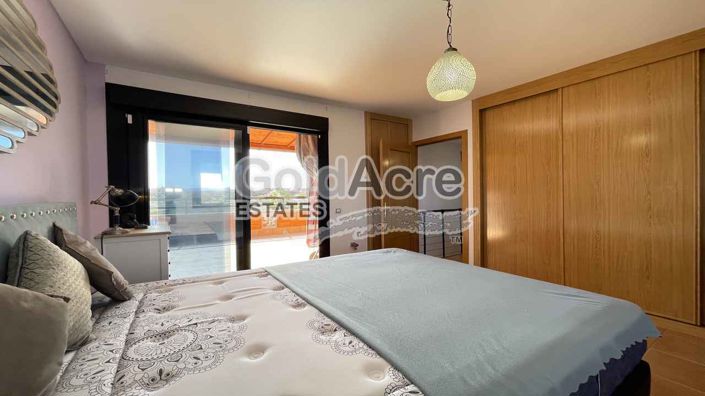 Image No.56-2 Bed Townhouse for sale