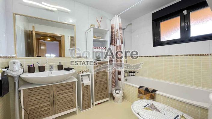 Image No.33-2 Bed House for sale