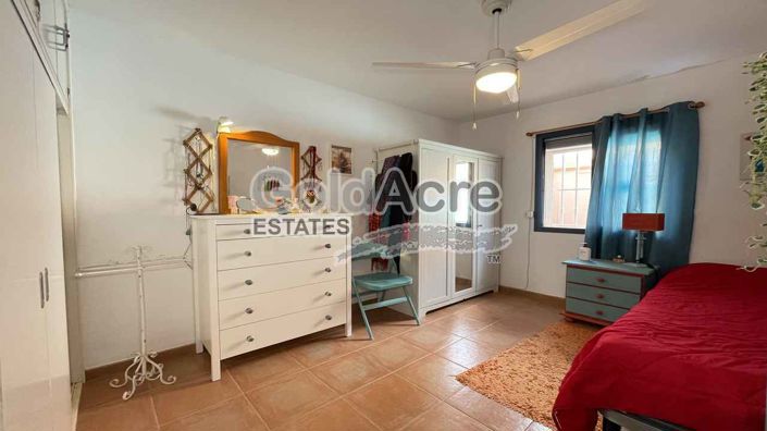 Image No.40-2 Bed Villa for sale