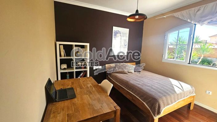 Image No.9-4 Bed Villa for sale