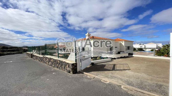 Image No.14-3 Bed Villa for sale