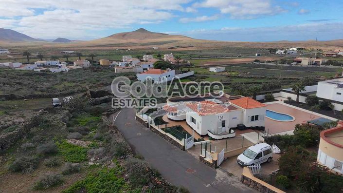 Image No.9-3 Bed Villa for sale