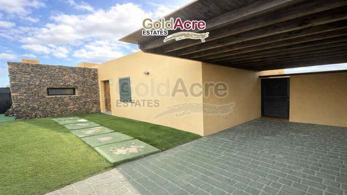 Image No.2-2 Bed Villa for sale