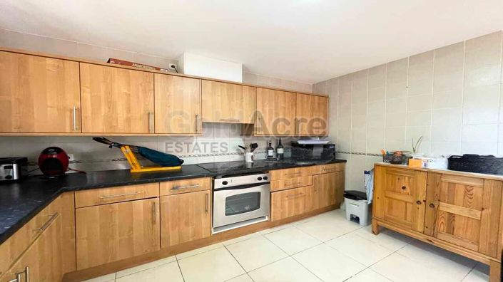 Image No.24-4 Bed Duplex for sale