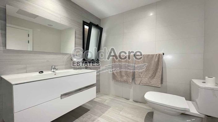 Image No.38-2 Bed Apartment for sale